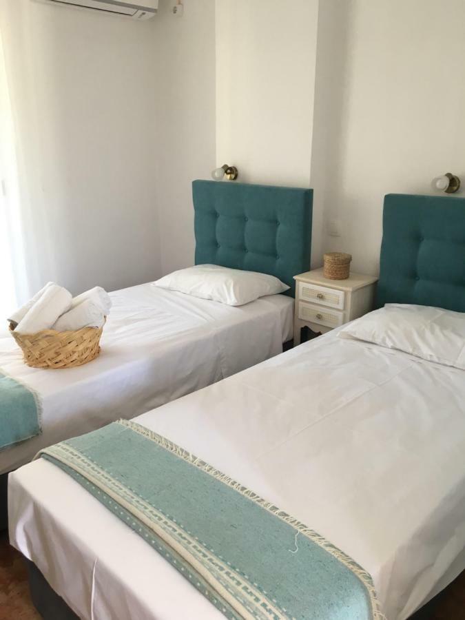 Marili Downstairs Apartments 罗达 外观 照片